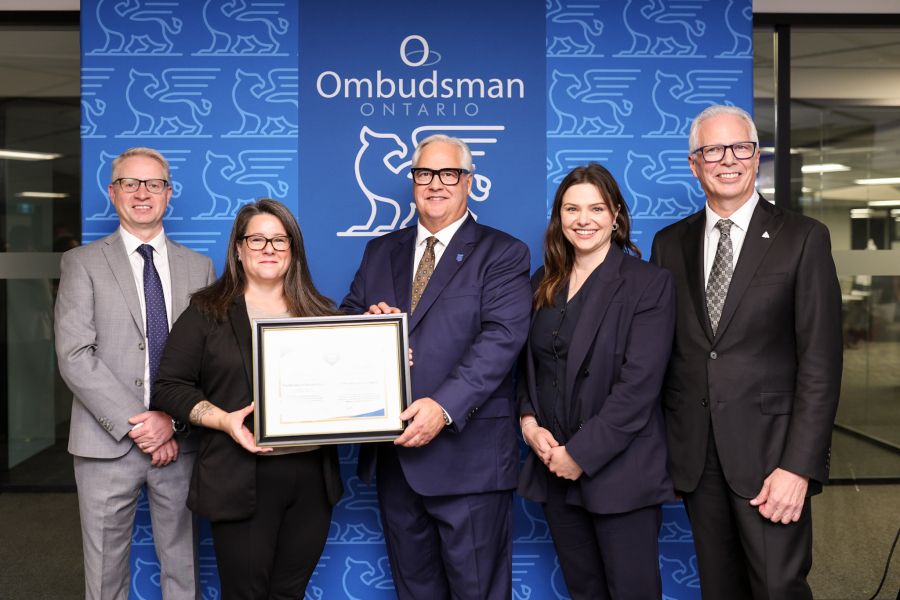 Good Governance award presented to Ministry of Transportation